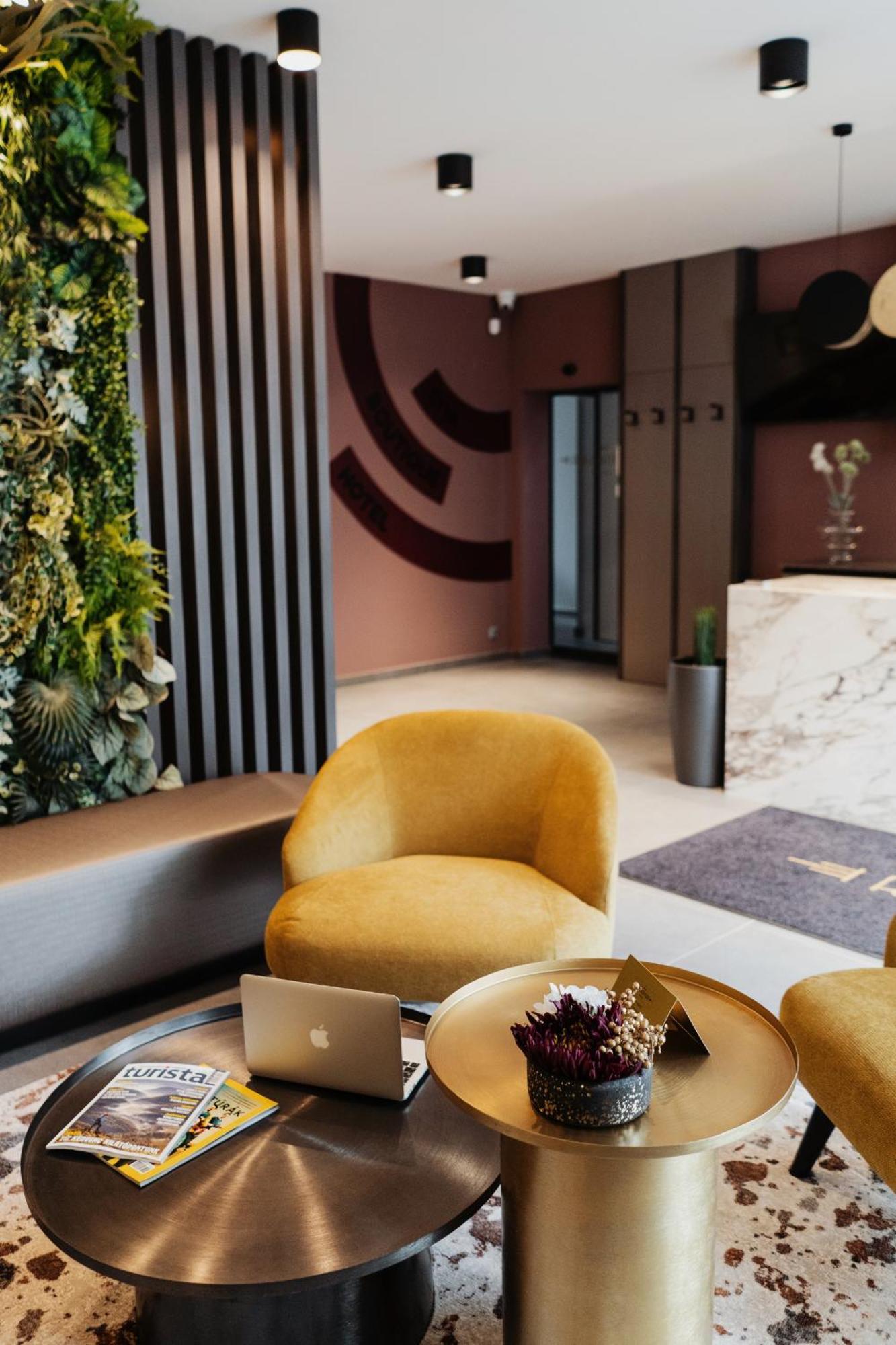 Riva Boutique Hotel Seghedin Exterior foto