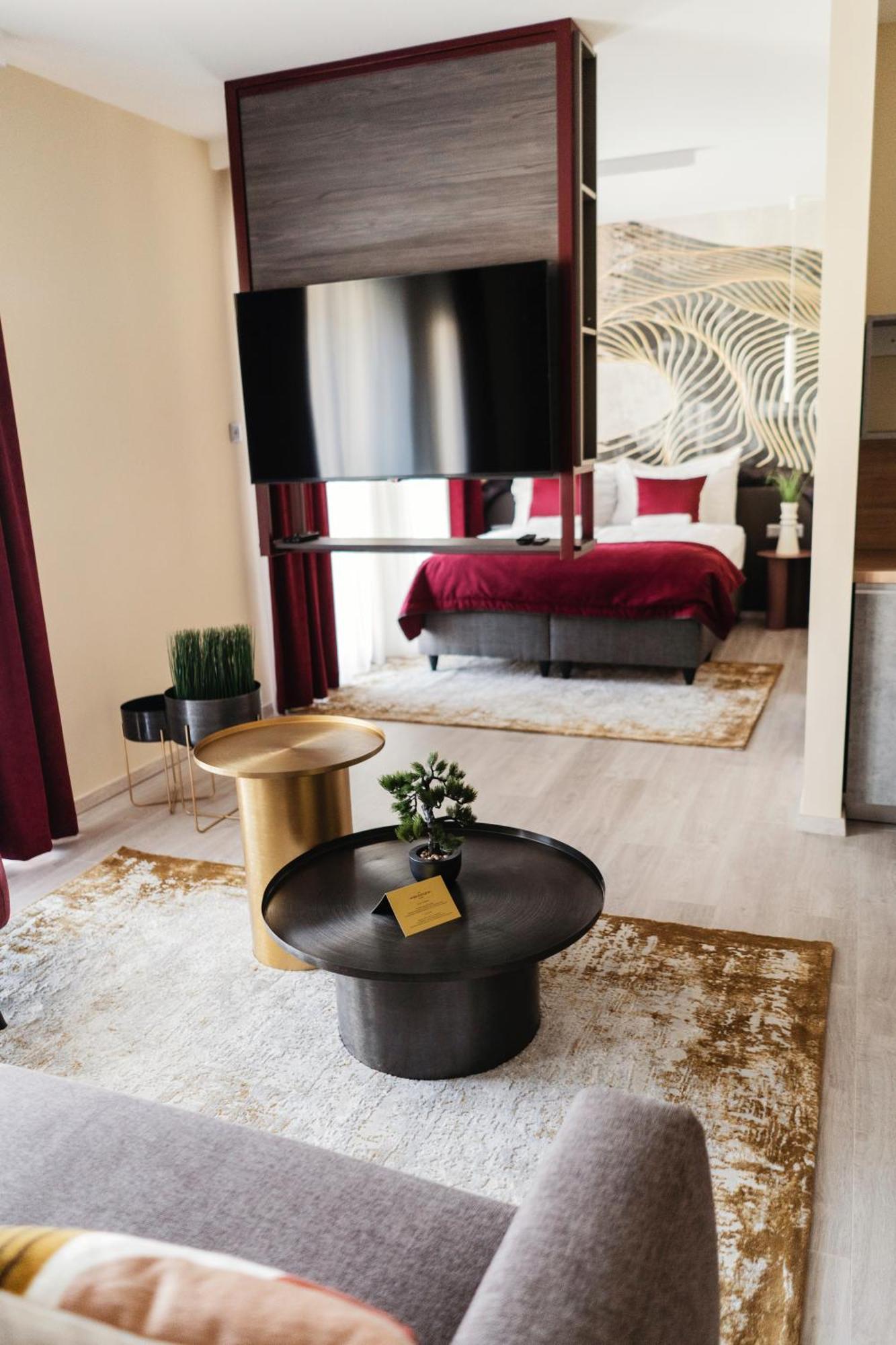 Riva Boutique Hotel Seghedin Exterior foto